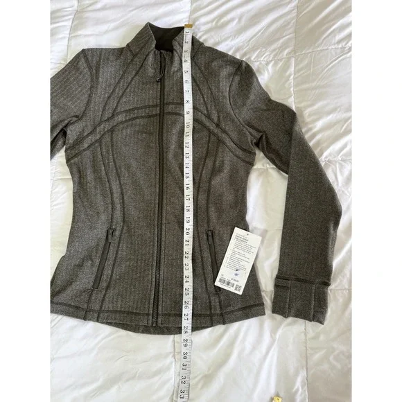 New Lululemon Herringbone Define Jacket Size 10 Thumbholes Full Zip HHDO - Picture 3 of 10